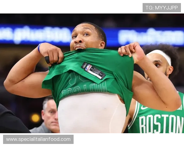 格兰特·威廉姆斯挡拆制造错位显著提升防守转换效率