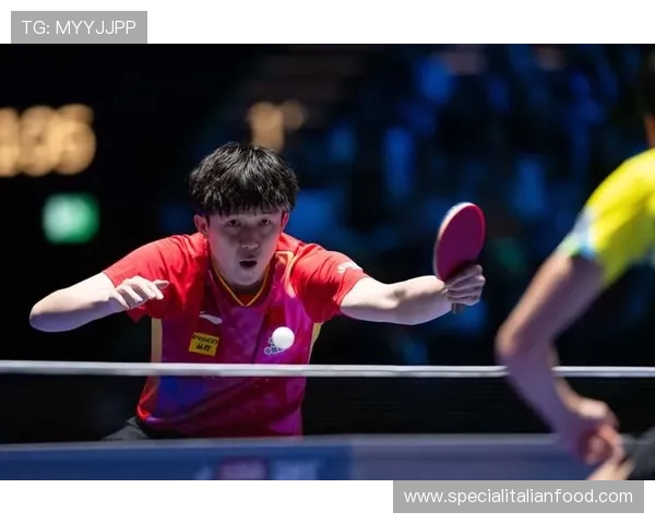 王楚钦练球都像演戏，家里没人敢凑近，那日常到底有多苛刻？